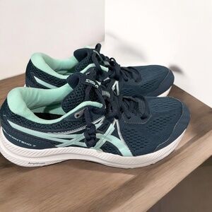 Women’s ASICS Running Shoes size 8